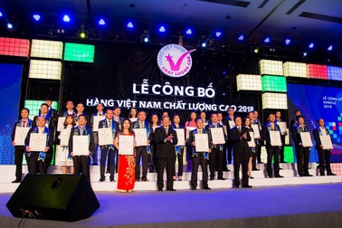 Công ty Nhựa Long Thành đạt danh hiệu Hàng Việt Nam chất lượng cao 2018