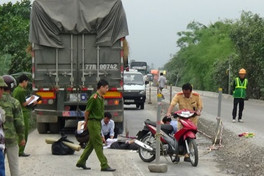 Gặp nạn trên công trường, chồng chết thảm, vợ chấn thương nặng
