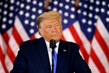 Ông Trump nói hơn 1 triệu phiếu bầu ở Pennsylvania "từ trên trời rơi xuống"