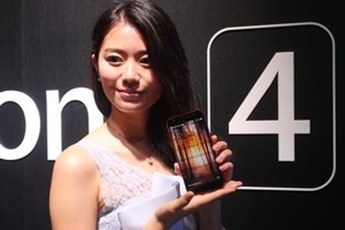 Cận cảnh smartphone camera kép giá rẻ của Asus, bán tại Việt Nam từ tháng sau