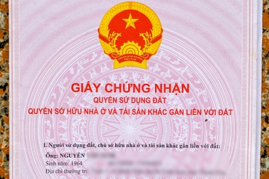 Con gái "mượn" sổ đỏ vay ngân hàng, mẹ bỏ 4 tỷ đồng chuộc nợ... không xong