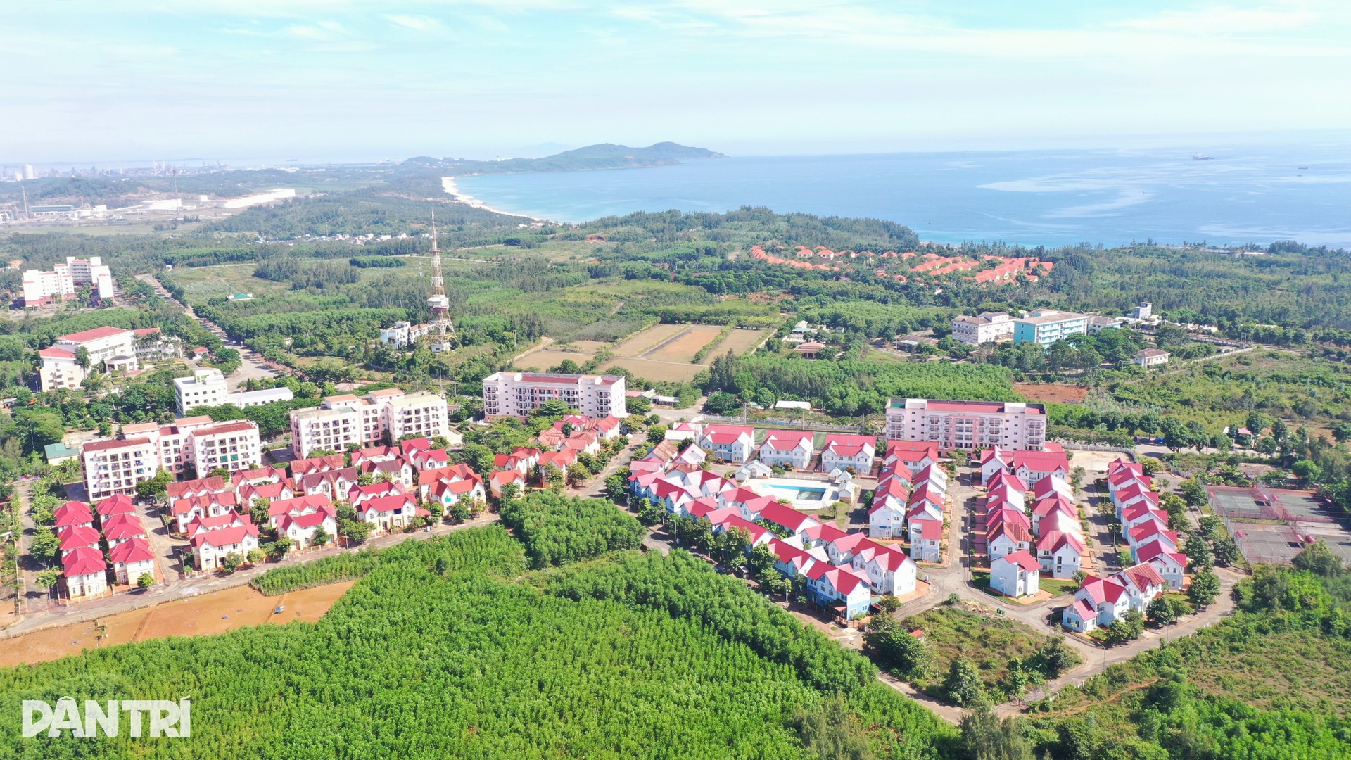 Khu đô thị hoang vắng bên cạnh nhà máy lọc dầu Dung Quất - 1 Khu đô thị hoang vắng bên cạnh nhà máy lọc dầu Dung Quất - 1