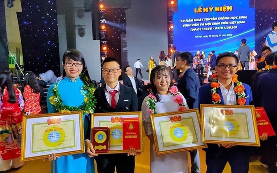 Nữ sinh ba lần đạt “Sinh viên 5 tốt” - 1 Nữ sinh ba lần đạt “Sinh viên 5 tốt” - 1