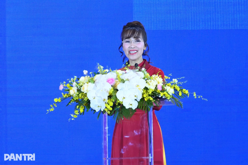 Tato chvíle je pro Vietnam zlatou příležitostí - 1 Thời khắc này chính là cơ hội vàng của Việt Nam - 1