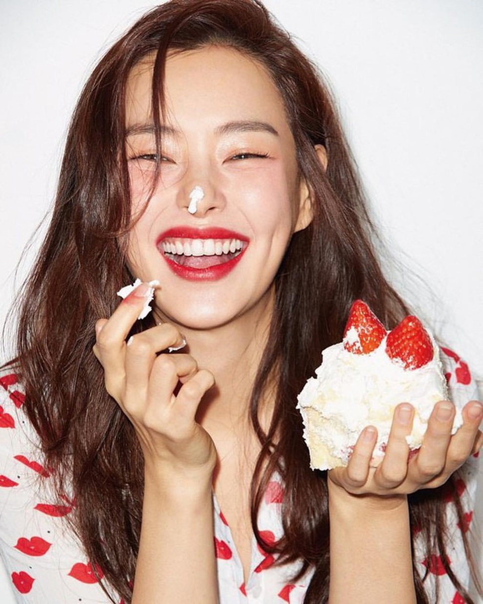 Sự chuyển mình ấn tượng của hoa hậu vừa giỏi, vừa đẹp Honey Lee - 4 Sự chuyển mình ấn tượng của hoa hậu vừa giỏi, vừa đẹp Honey Lee - 4