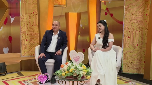 Cô gái yêu giấu gia đình, có tiền hay đồ xịn đều lén đưa cho bạn trai