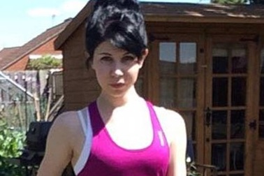 "Nghiền" Facebook, cô gái trẻ rơi vào tình trạng biếng ăn