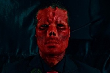 Chi 380.000 USD cắt mũi và phẫu thuật gương mặt để giống... ác quỷ