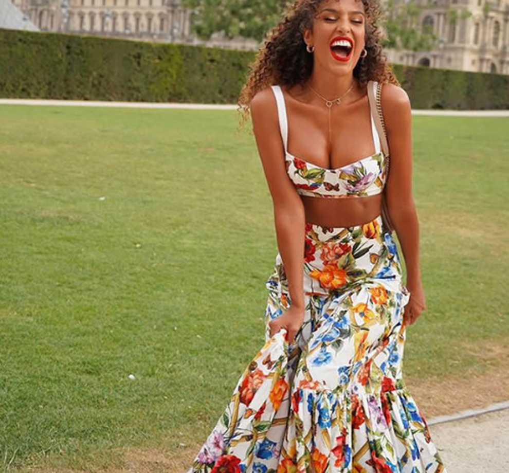 Bạn gái siêu mẫu xinh đẹp của ngôi sao đội tuyển Italia - 3