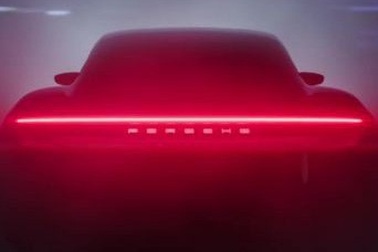 Bất ngờ Porsche Taycan sẽ có giá từ 90.000 USD