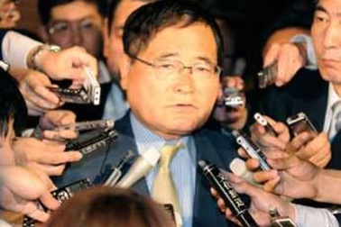 Nhật Bản: Chủ tịch đảng trong liên minh cầm quyền rút khỏi nội các