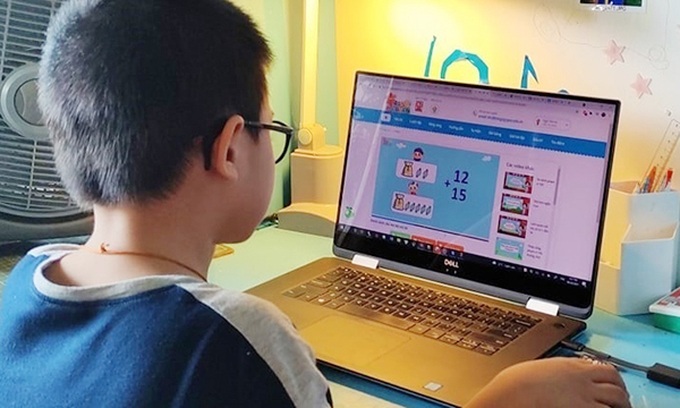 Còn nhiều học sinh trên địa bàn tỉnh Hà Tĩnh còn thiếu phương tiên, thiết bị học online.