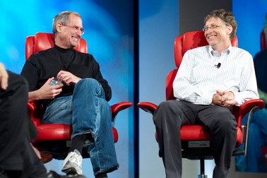 Tỷ phú Bill Gates tiết lộ điều mà ông luôn “ghen tỵ” với Steve Jobs