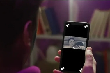 Người đàn ông bị đe dọa ghép ảnh cá nhân vào video đồi trụy