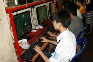 Dừng hoạt động 562 đại lý Internet gần trường học