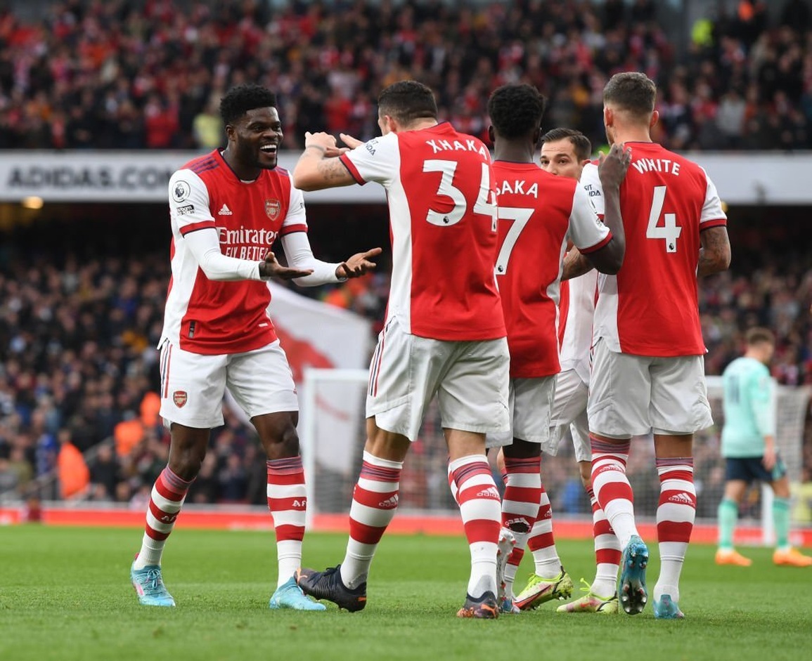 Arsenal đòi lại vị trí thứ 4 từ Man Utd - 1 Arsenal đòi lại vị trí thứ 4 từ Man Utd - 1