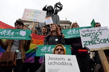 Ba Lan sẽ không tiếp nhận người di cư sau vụ tấn công khủng bố Paris