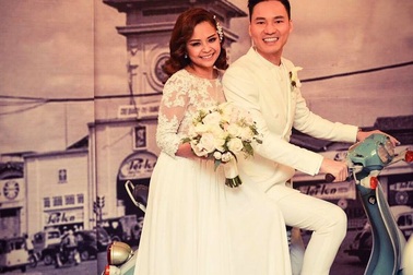 Đình Bảo nói gì về lùm xùm Việt Hương diễn hài tục trong đám cưới?