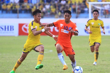 SHB Đà Nẵng chia điểm trước SL Nghệ An