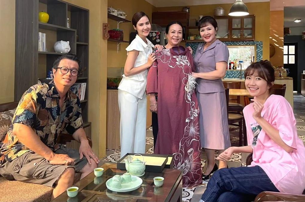 Tối nay tập cuối Thương ngày nắng về: Tranh cãi nảy lửa số phận bà Nga - 6 Tối nay tập cuối Thương ngày nắng về: Tranh cãi nảy lửa số phận bà Nga - 6