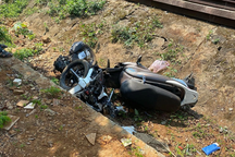 Nữ giáo viên bị tàu hỏa tông tử vong sau giờ tan trường