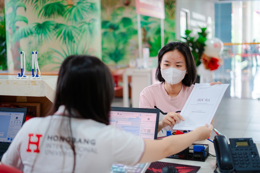 Trường Đại học Quốc tế Hồng Bàng công bố điểm sàn xét tuyển 2025 - 3 Trường Đại học Quốc tế Hồng Bàng công bố điểm sàn xét tuyển 2025 - 3