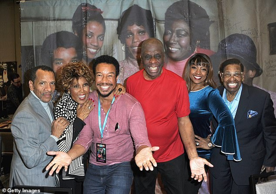 Nữ diễn viên JaNet DuBois qua đời - 2 Nữ diễn viên JaNet DuBois qua đời - 2