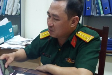 Tên tội phạm truy nã khoác trên mình vỏ bọc đại tá quân đội