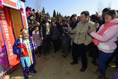 Người đàn ông tự tổ chức đám tang cho bản thân