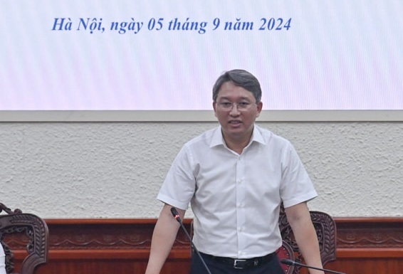 Politbyrået tildelte justisminister Nguyen Hai Ninh ytterligere oppgaver - 1 Bộ Chính trị giao thêm nhiệm vụ cho Bộ trưởng Tư pháp Nguyễn Hải Ninh - 1