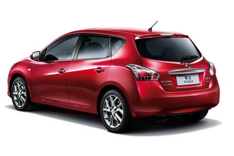 Diện mạo Nissan Tiida phiên bản 2012