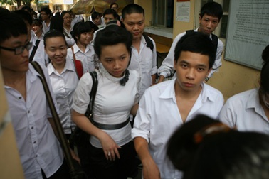 Vì sao các trường ĐH ngoài công lập “khát sinh viên”?