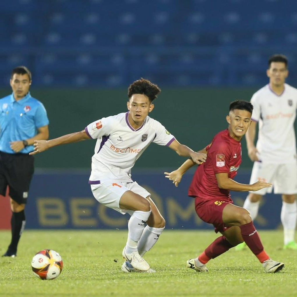CLB Bình Dương lên nhì bảng, Thanh Hóa chia điểm với Bình Định - 1