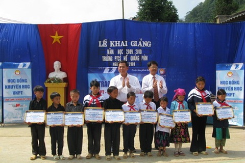 Hào hứng, tin tưởng hướng về Đại hội