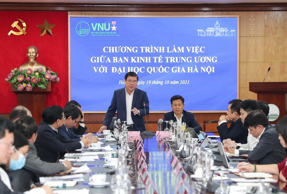 ĐH Quốc gia HN và Ban Kinh tế TƯ đẩy mạnh hợp tác nghiên cứu khoa học - 1 ĐH Quốc gia HN và Ban Kinh tế TƯ đẩy mạnh hợp tác nghiên cứu khoa học - 1