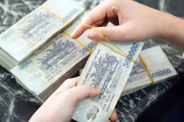 Lộ ngân hàng trả lương thưởng "khủng" nhất Việt Nam, 60 triệu đồng/tháng