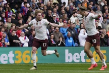 De Bruyne tỏa sáng, Man City ngược dòng đánh bại Crystal Palace