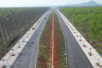 Ngắm tuyến đường vành đai ở Đồng Nai xuyên rừng cao su