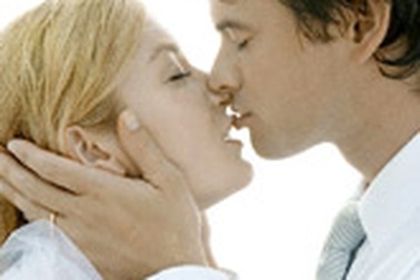 Giải mã nụ hôn