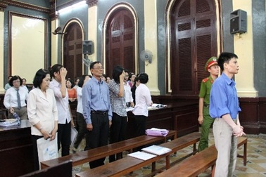 Cán bộ tín dụng làm giả hồ sơ chiếm đoạt 44 tỷ đồng nướng vào chiếu bạc