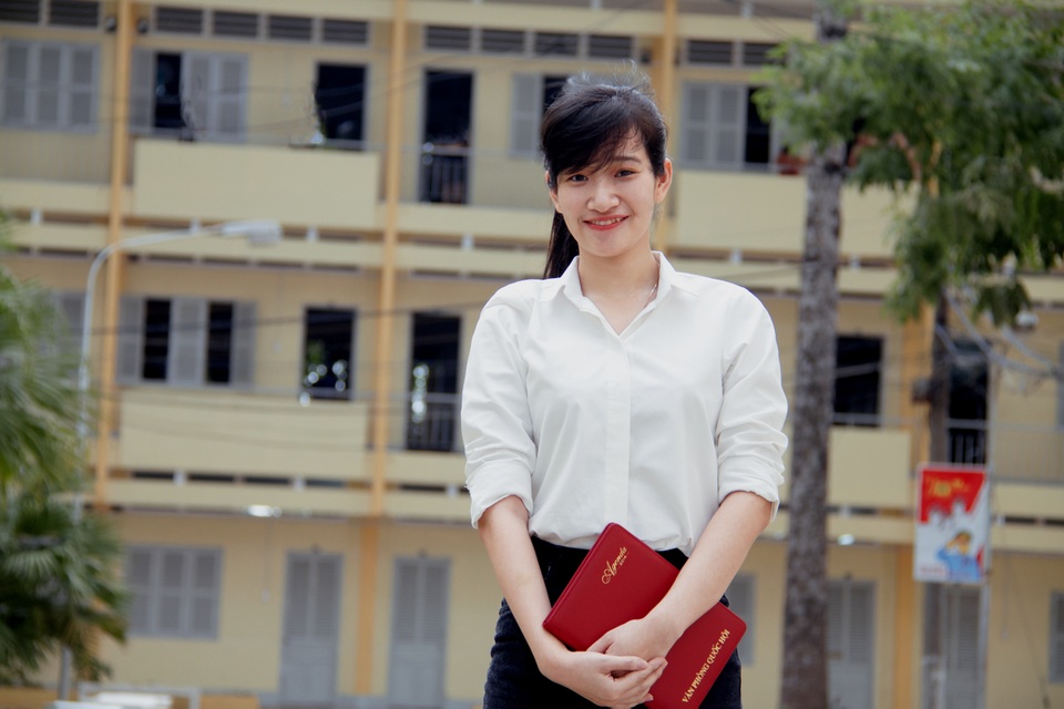 Quán quân cuộc thi tìm hiểu về Đảng và 3 nhiệm vụ đấu tranh với các thế lực chống phá - 2 Quán quân cuộc thi tìm hiểu về Đảng và 3 nhiệm vụ đấu tranh với các thế lực chống phá - 2