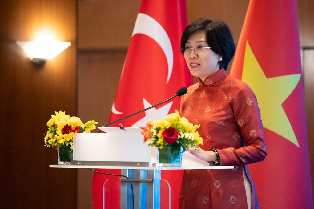 Chủ tịch Quốc hội Trần Thanh Mẫn gặp mặt cộng đồng người Việt ở Thổ Nhĩ Kỳ - 2