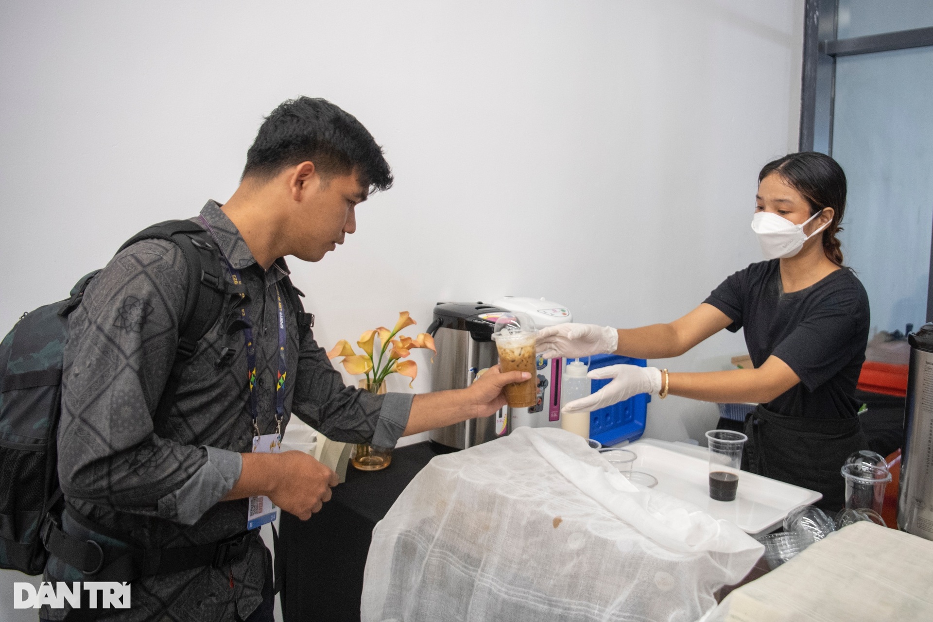 Bên trong đại bản doanh của hàng nghìn phóng viên tác nghiệp SEA Games 32 - 7 Bên trong đại bản doanh của hàng nghìn phóng viên tác nghiệp SEA Games 32 - 7