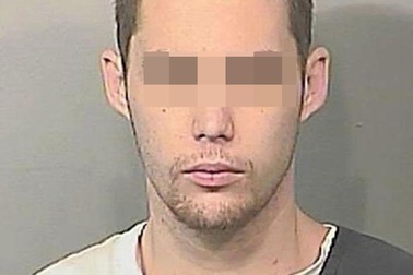 Trốn cảnh sát, bị cá sấu ăn thịt