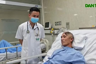 Ngã giàn giáo người phụ hồ liệt tứ chi