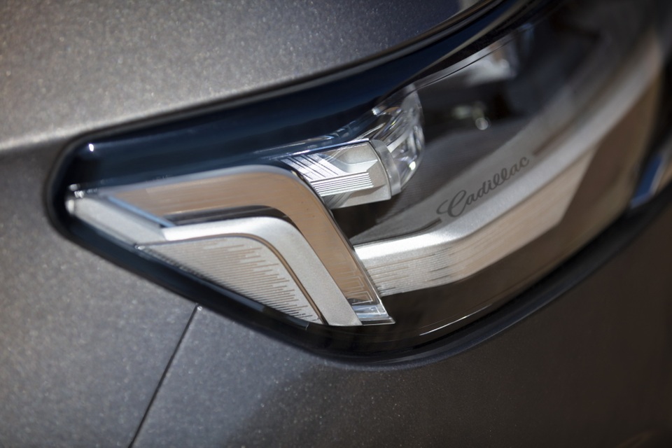 Cadillac Escalade thế hệ mới chính thức trình làng - 38 Cadillac Escalade thế hệ mới chính thức trình làng - 38