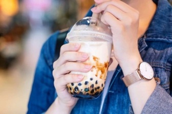 Trà sữa siêu rẻ 7.000 đồng/ly “làm mưa làm gió” ở TPHCM, lộ điểm bất ngờ