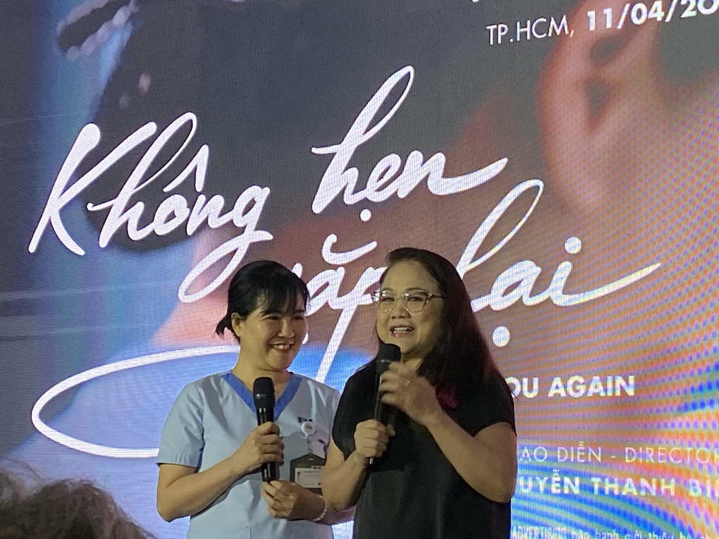 Biên kịch Nguyễn Thanh Bình làm đạo diễn phim ngắn Không hẹn gặp lại - 1 Biên kịch Nguyễn Thanh Bình làm đạo diễn phim ngắn Không hẹn gặp lại - 1