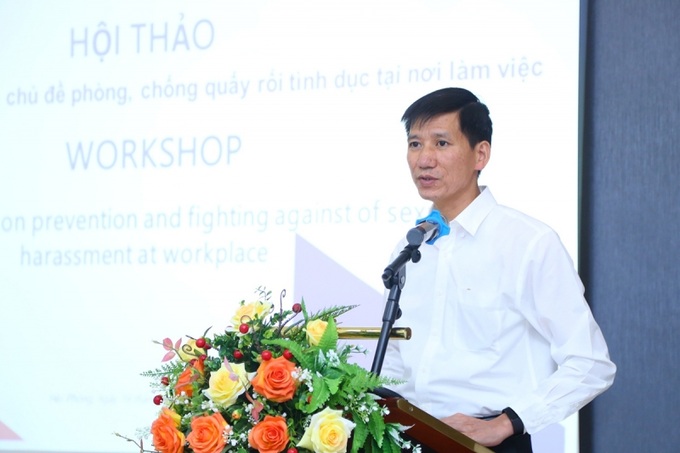 Ông Nguyễn Văn Bình - Vụ trưởng Vụ pháp chế Bộ LĐTBXH - phát biểu khai mạc hội thảo