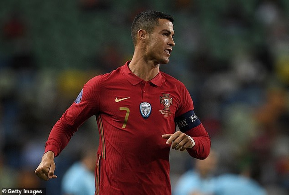 C.Ronaldo nhạt nhòa, Tây Ban Nha bất phân thắng bại với Bồ Đào Nha - 2 C.Ronaldo nhạt nhòa, Tây Ban Nha bất phân thắng bại với Bồ Đào Nha - 2